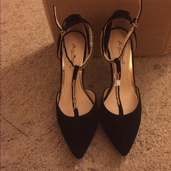 Shoes - Picture 2 of 3