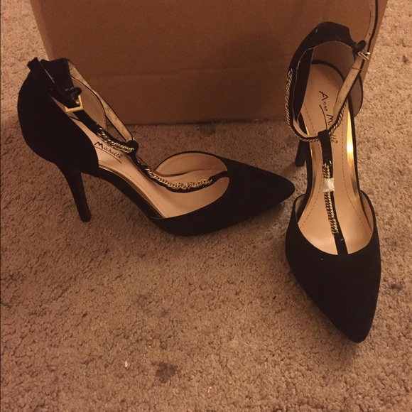 Shoes - Picture 3 of 3