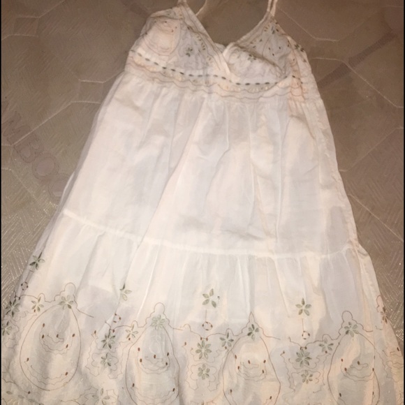 Beautiful white summer dress!