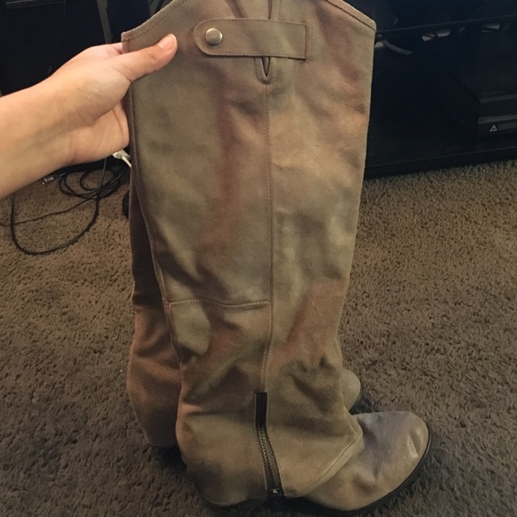 Brown Fergie Boots