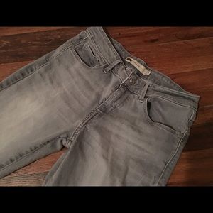 Grey Levi Skinny Jeans. NWOT