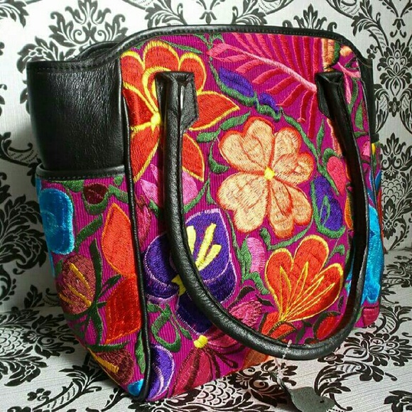 "SOFIA" HandBag - Picture 1 of 4