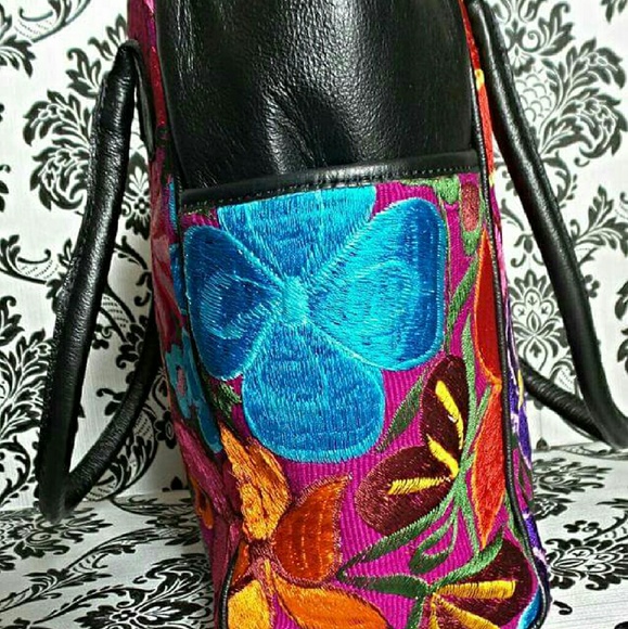 "SOFIA" HandBag - Picture 3 of 4