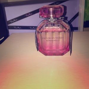 Victoria's Secret Bombshell Eau de Parfum 1.7oz