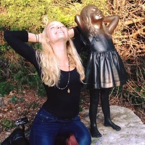 Meet your Posher, Nina