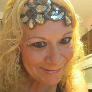 Meet your Posher, April n curtis