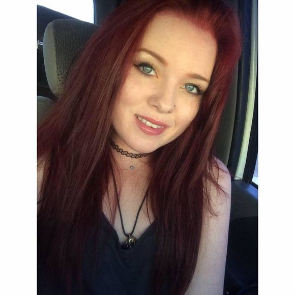 Meet your Posher, Ashley