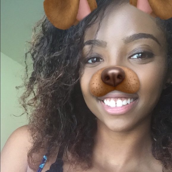 Meet your Posher, Tabitha - Picture 1 of 1