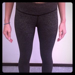 Black&white herringbone Lulu Lemons