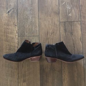 Sam Edelman bootie size 8