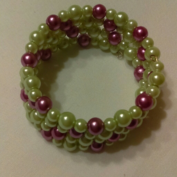Handmade Memory Wire Bracelet Green/Purple - Picture 2 of 4