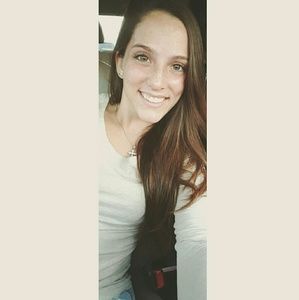 Meet your Posher, Dakoda