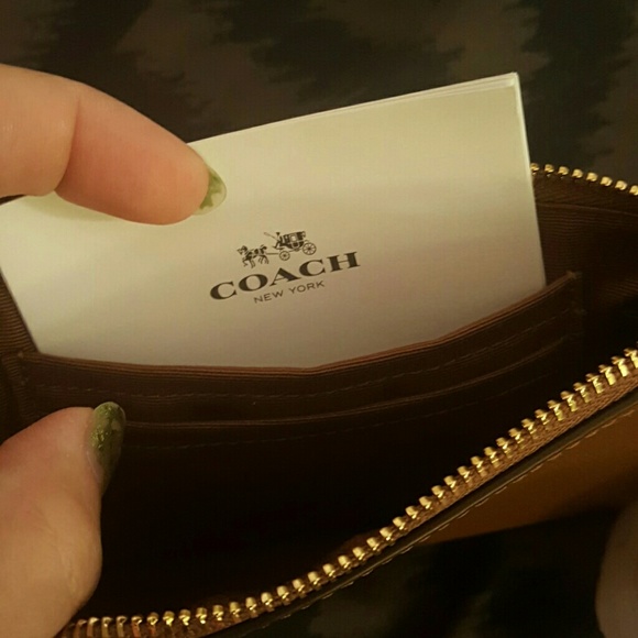 Coach Wristlet - Picture 3 of 4