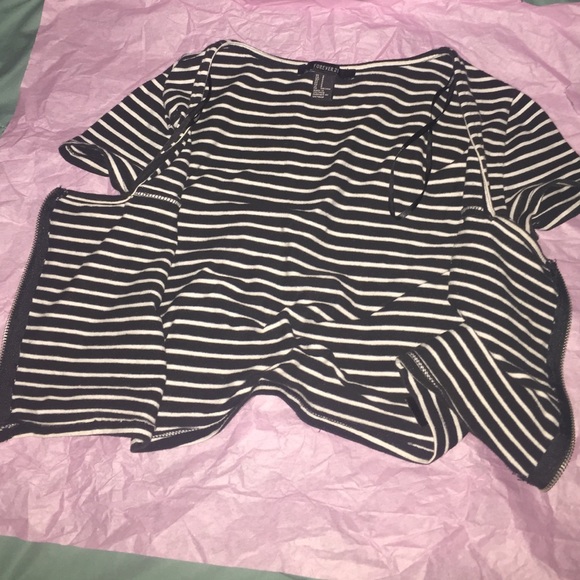 FOREVER 21💕 - Picture 4 of 4