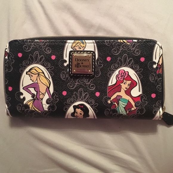 Disney Princess Dooney&Burke Zip Wallet