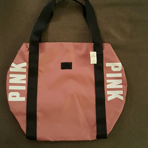 *** SOLD***Victoria Secret Pink Duffle Bag - Picture 2 of 4