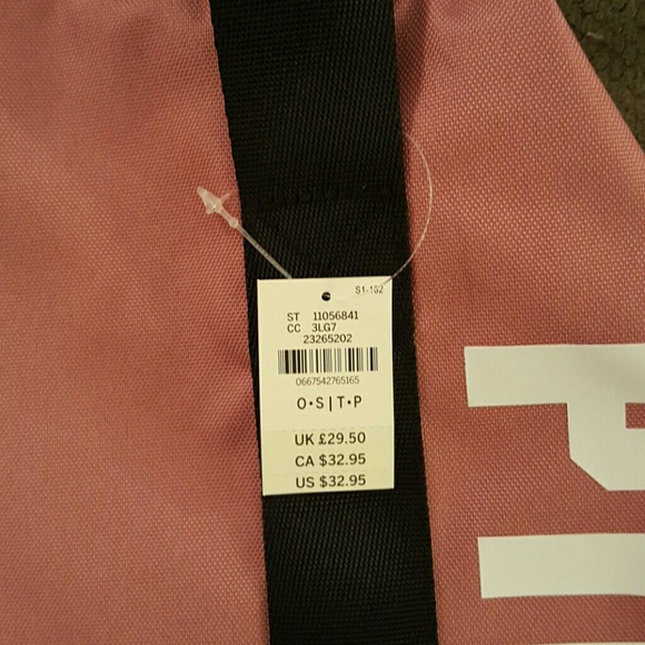 *** SOLD***Victoria Secret Pink Duffle Bag - Picture 3 of 4