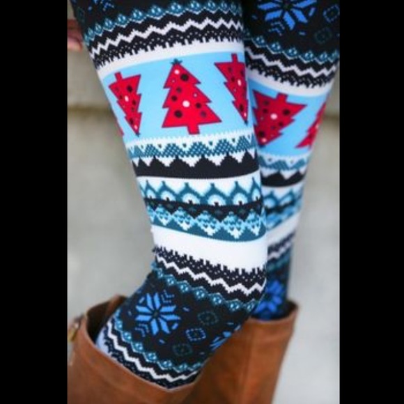 💔LAST PAIR💔Winter Holiday Leggings - Picture 2 of 2