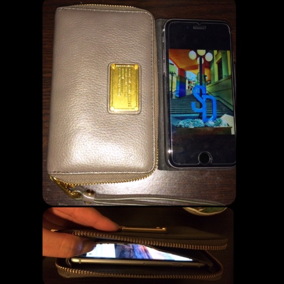 {marc by marc jacob} smartphone wristlet - Picture 4 of 4