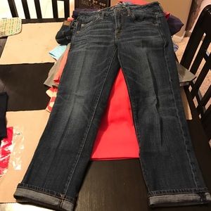 American Eagle capris, size 6.