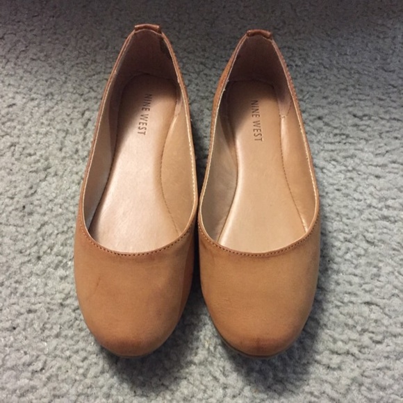 Nine West Tan Flats, Size 5.5