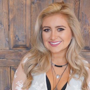 Meet your Posher, Paulina