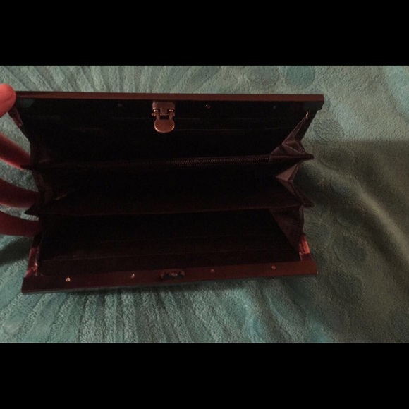 Wallet - Picture 2 of 2