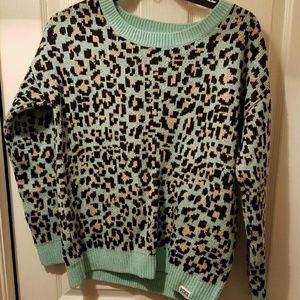VS PINK LEOPARD KNIT SWEATER