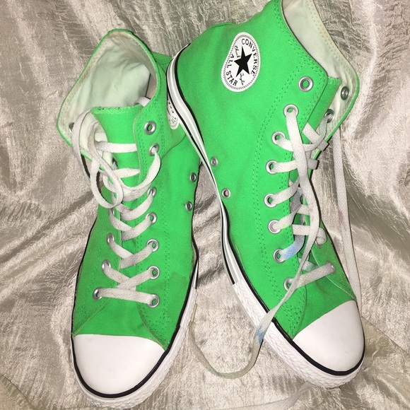 Converse Shoes - ⚡️FLASH SALE⚡️Converse All Star High Top Sneakers