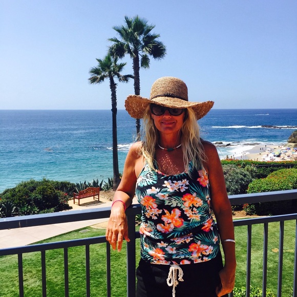 Meet your Posher, Tami - Picture 2 of 2