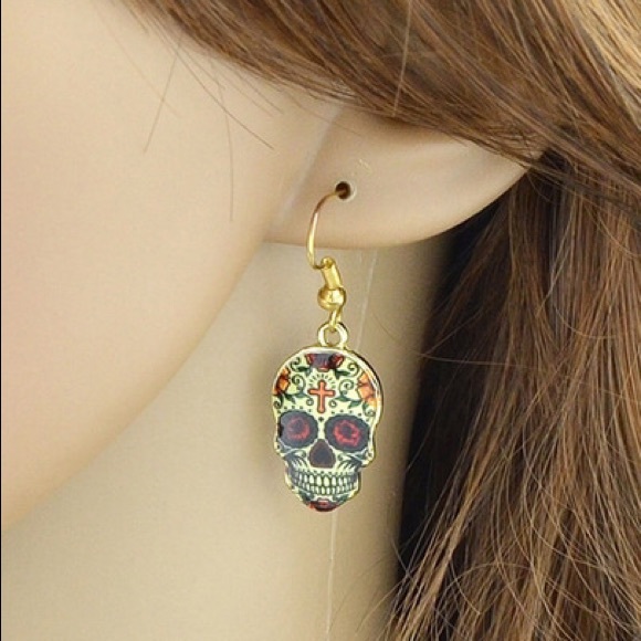 🛍💀 Calavera Mexican Sugar Skull Floral Earrings - Picture 3 of 3