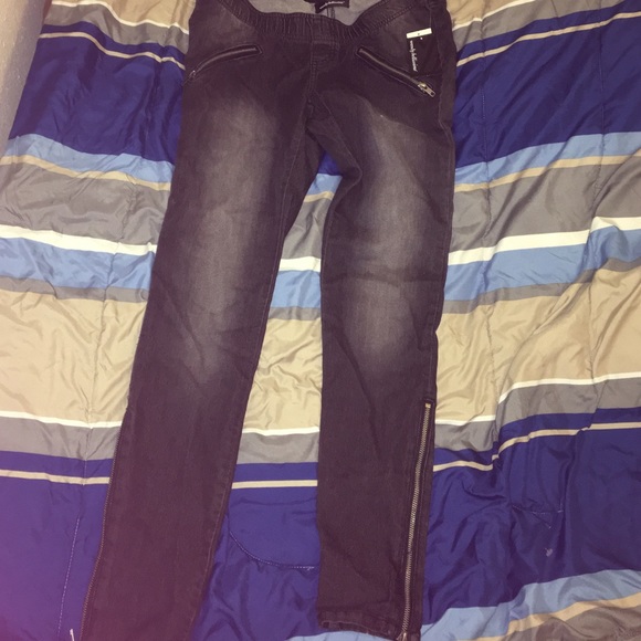 Black Maternity Skinny Jeans