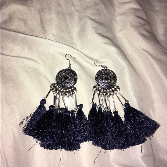 Dangle navy blue bohemian earrings! - Picture 3 of 4