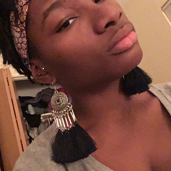 Dangle navy blue bohemian earrings! - Picture 4 of 4