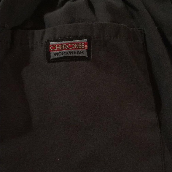 Scrubs - Picture 2 of 2