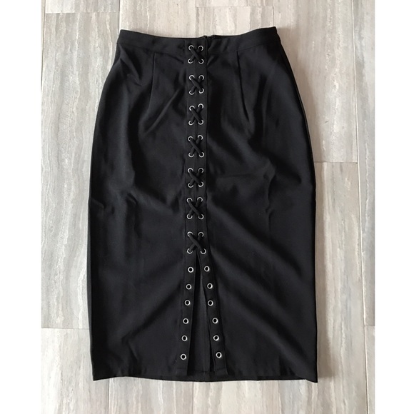 Missguided Dresses & Skirts - NWT Missguided Lace Up Midi Skirt