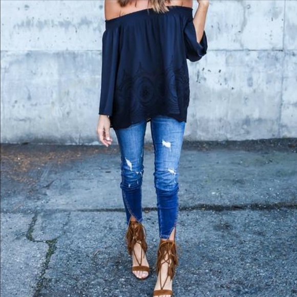 Black Ulysses off shoulder top M