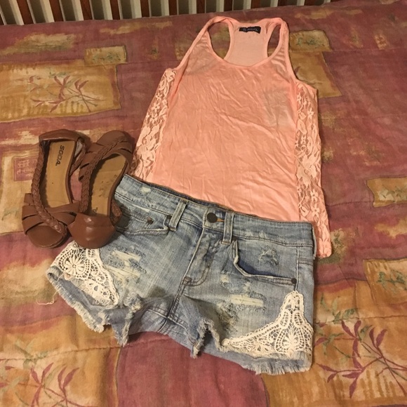 Blouse - Picture 2 of 4