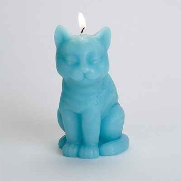 Urban Outfitters Other - Plum and Bow Cat Animal Candle