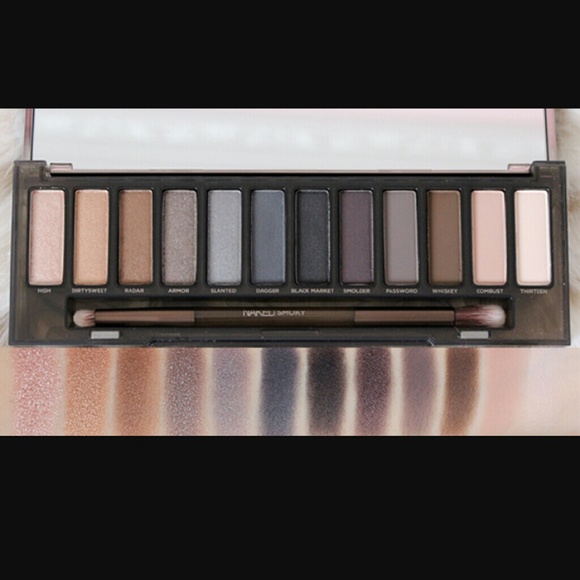 Naked urban Decay smoky eyeshadow