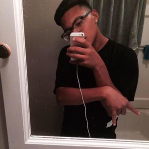 Meet your Posher, Damien