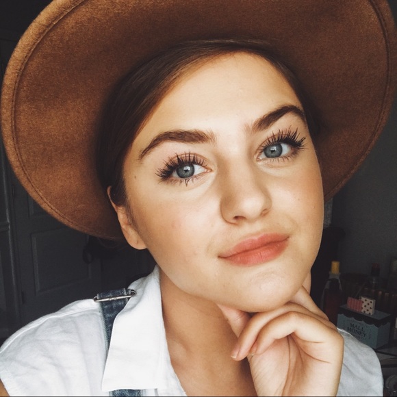 Meet your Posher, Krista