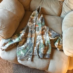 Cabelas camo sweatshirt