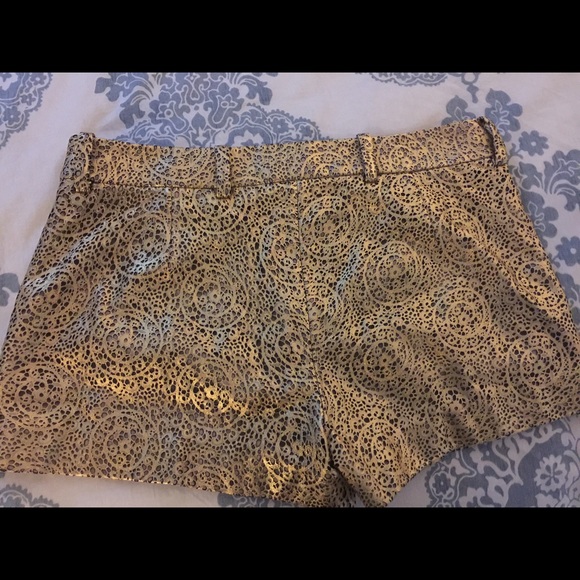 Authentic leather Diane Von Furstenberg shorts - Picture 3 of 4