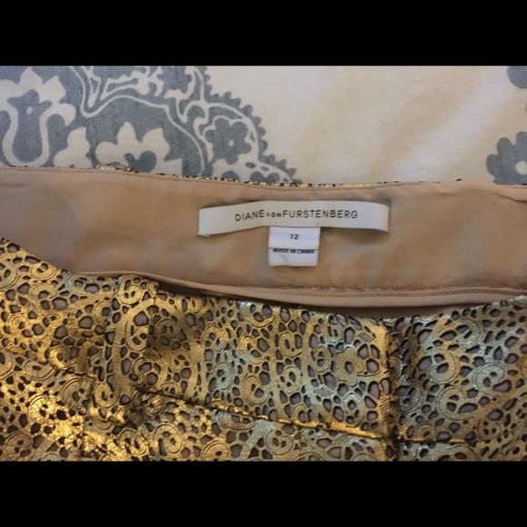 Authentic leather Diane Von Furstenberg shorts - Picture 4 of 4