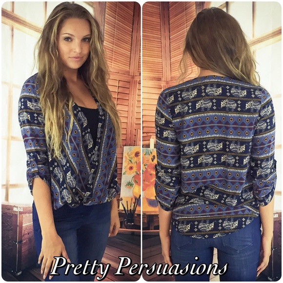 LAST ONE‼️ Navy Blue Surplice Border Print Blouse - Picture 3 of 4