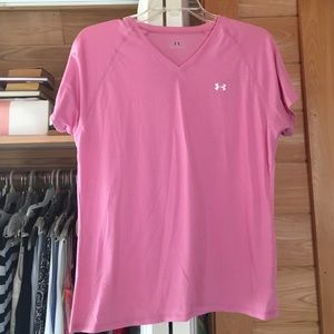 Large under armour t shirt