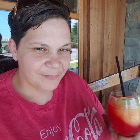 Meet your Posher, Debbie - Picture 1 of 1