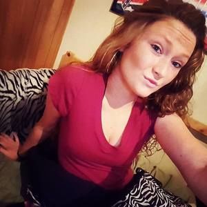 Meet your Posher, Desiree