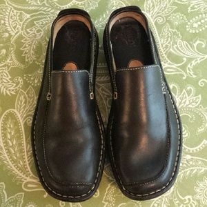 Women's Born Black Leather FlatsMules size 7.5 EUC